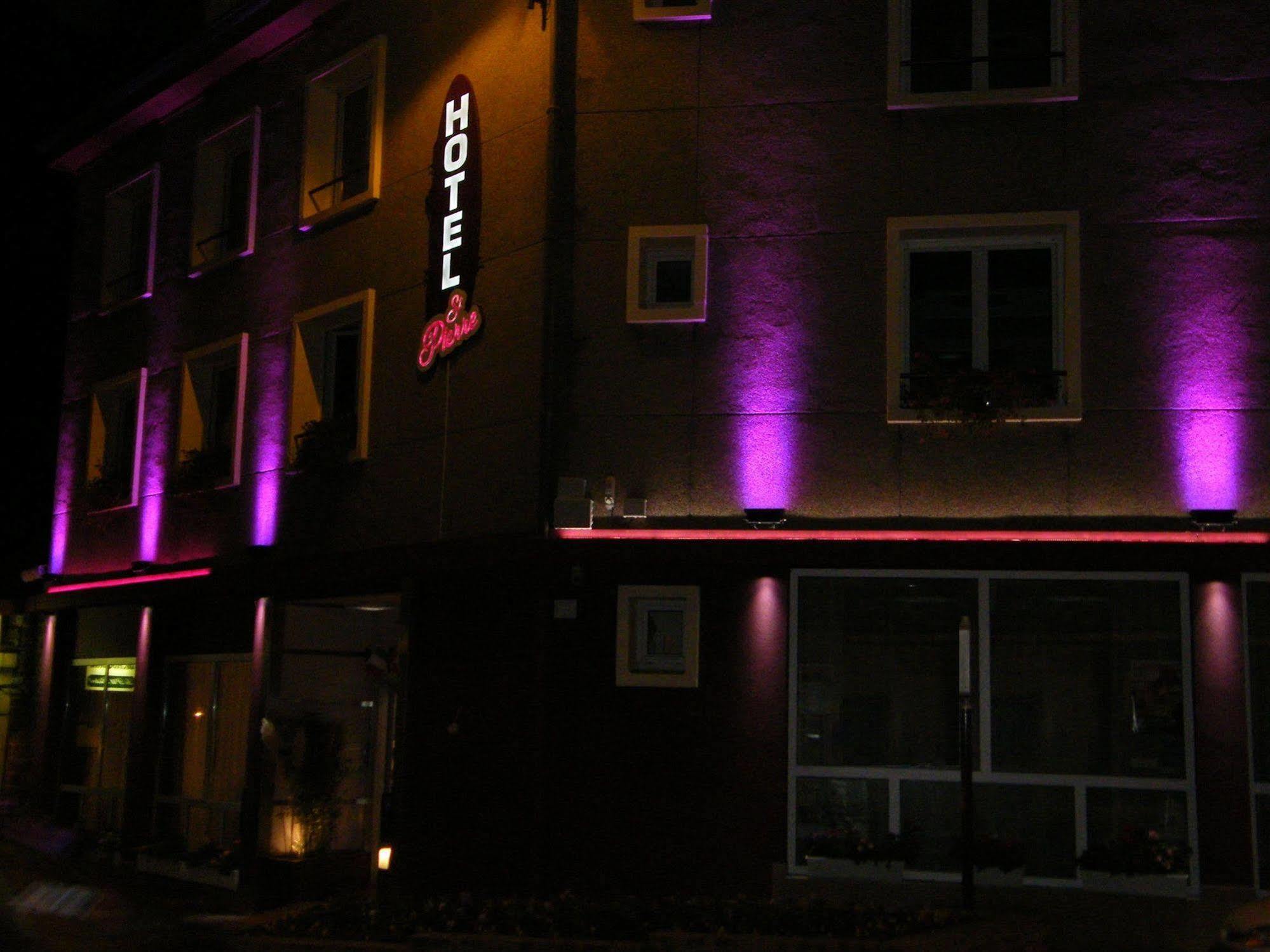 Hôtel Saint-Pierre Viré Exterior foto